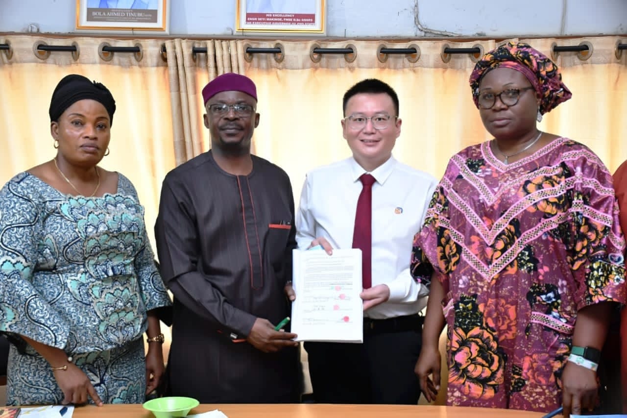 Oyo RAAMP Signs N16bn Contract for Construction of 68km Road Project - FinancialEDGE