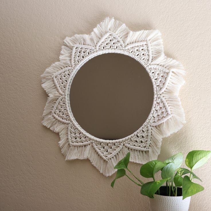 HQ34 Macrame Mirror