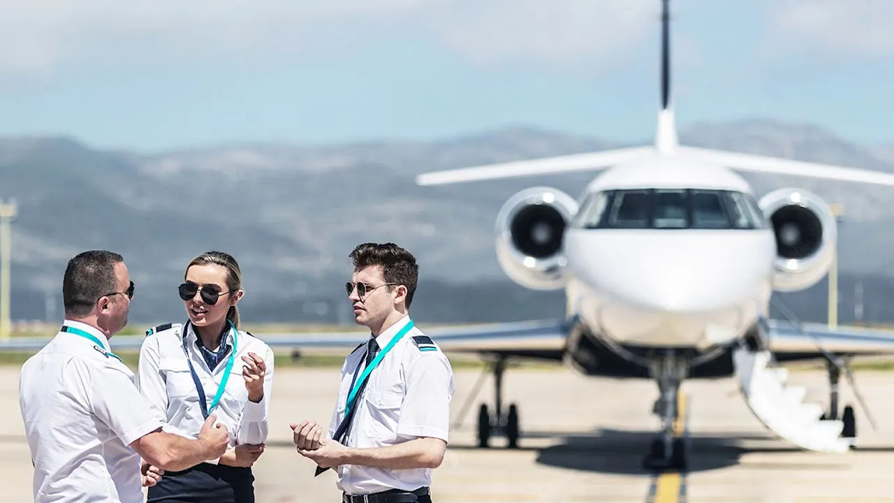 Best DGCA Ground Classes in India – Top Institutes for Pilot Exam Preparation