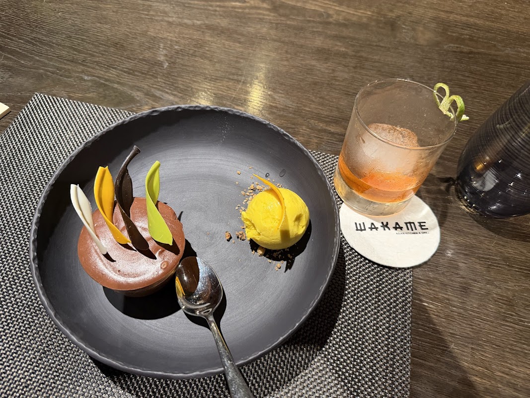 Wakame Asian Kitchen & Lounge