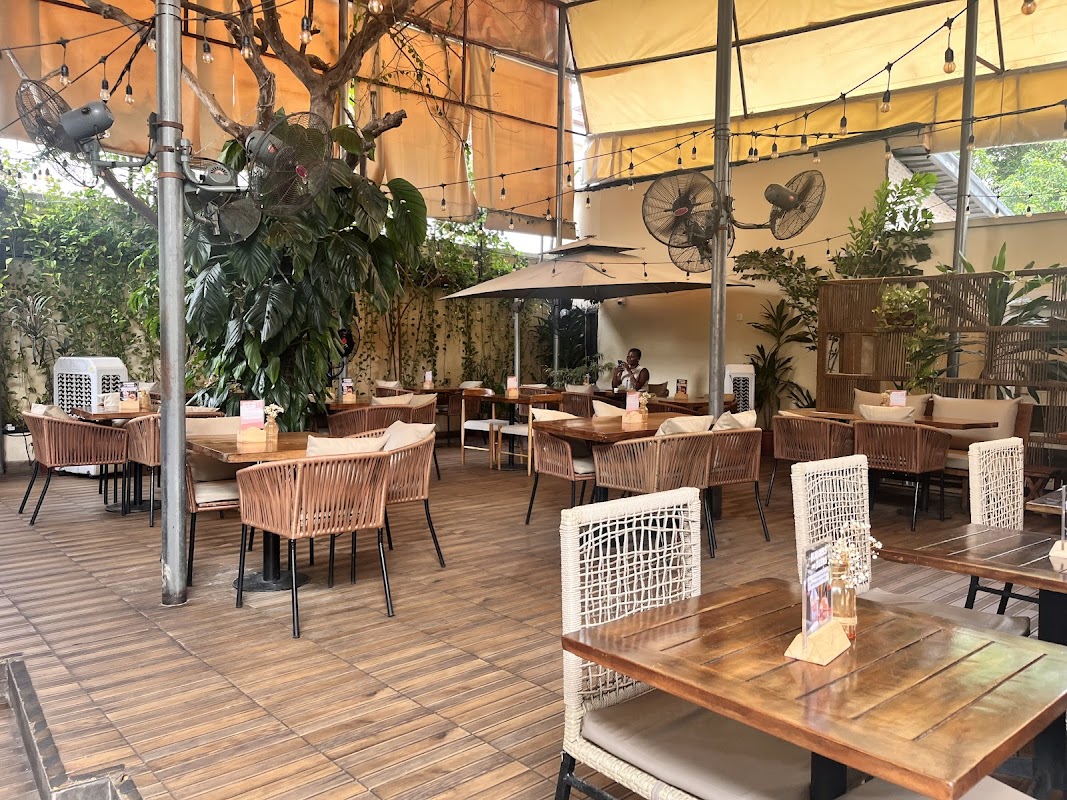 Dulce Cafe & Bakery