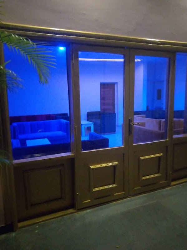 CAFÉ MAHI