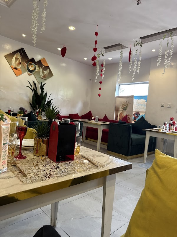 CAFÉ MAHI