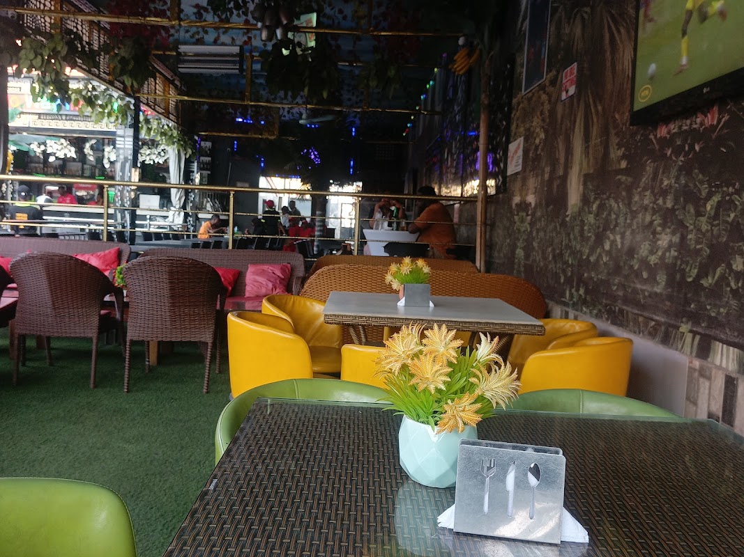 De Toprano Lounge BAR
