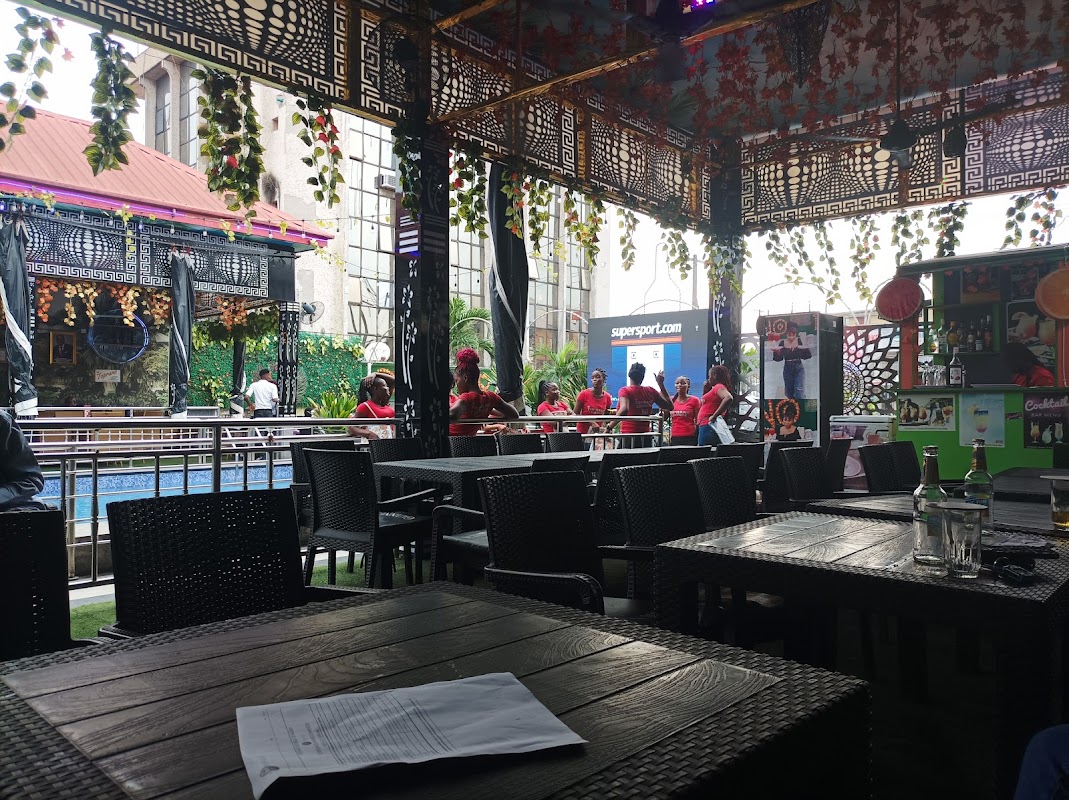 De Toprano Lounge BAR