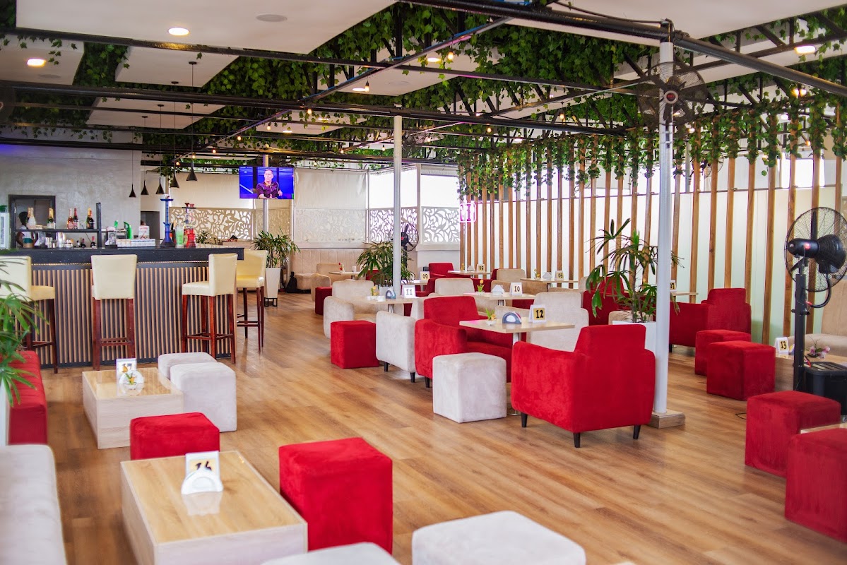 Charleys Lounge, Bar and Restaurant