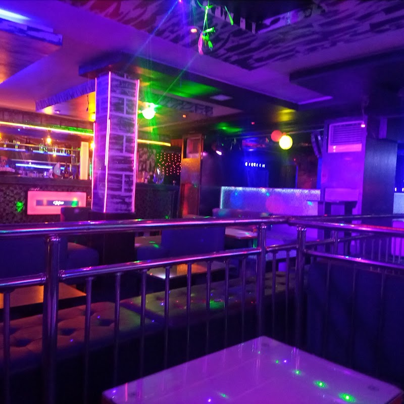 Club Uno