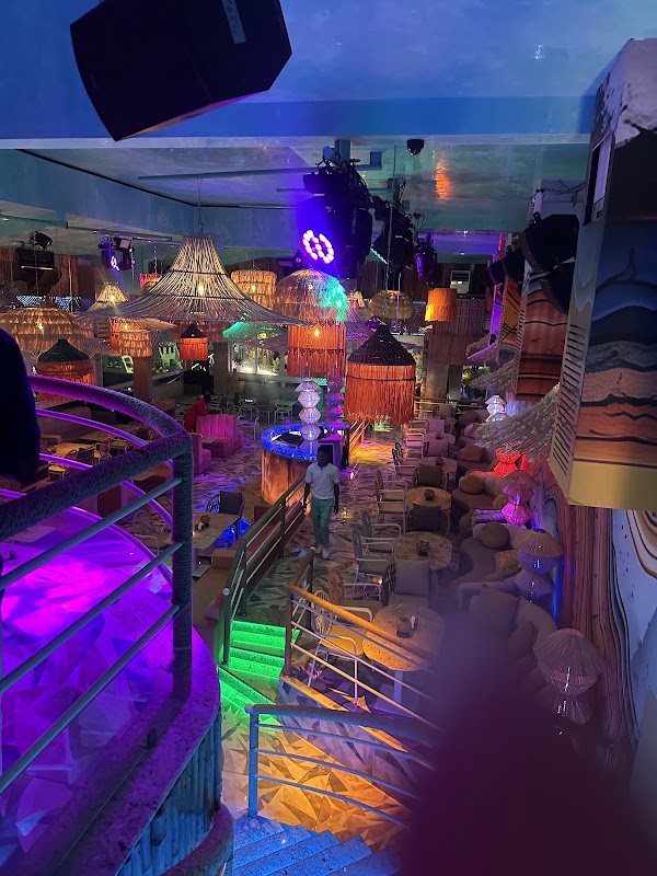 LuLu Beach Club