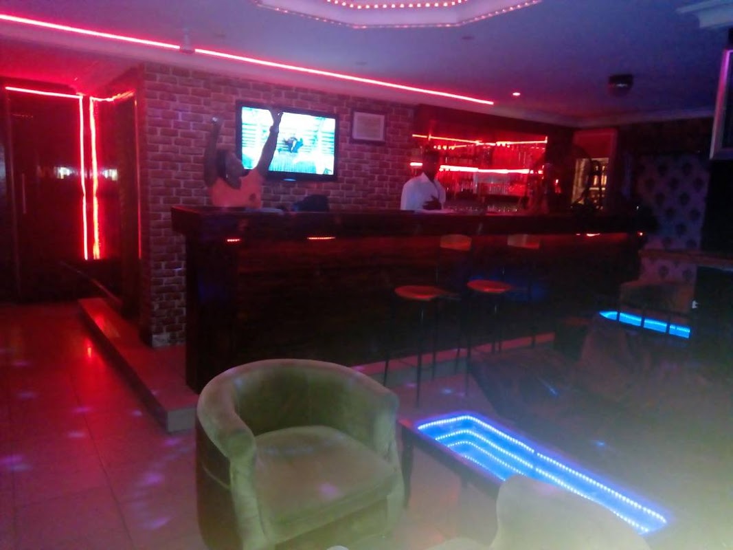 Pedigree Lounge
