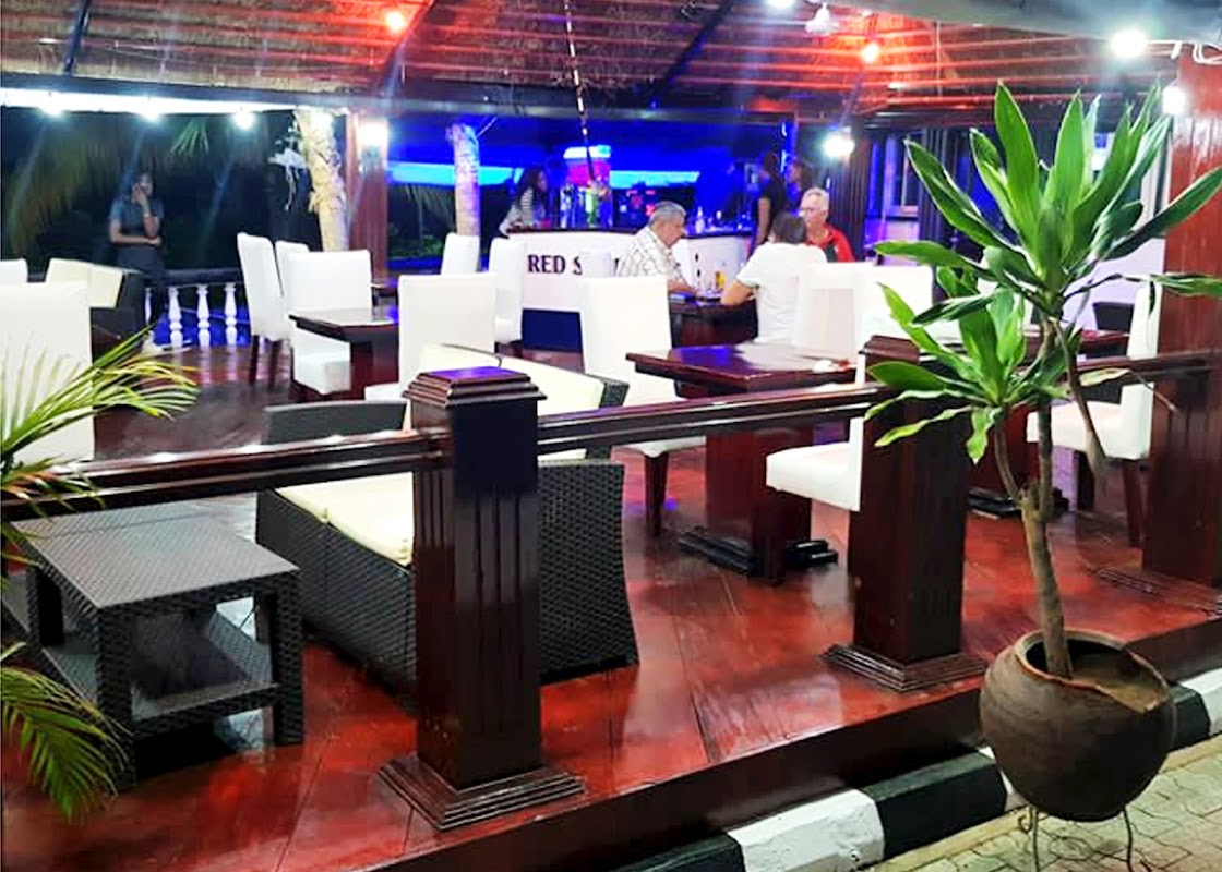 Red Snapper Lekki - Sea Food | Cocktail Bar
