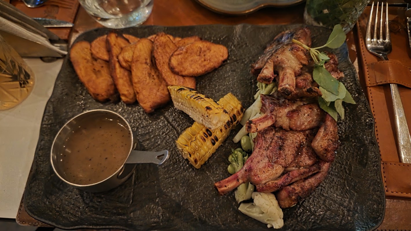 Ox Restaurant & Lounge