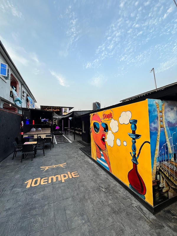 10emple Rooftop Lounge