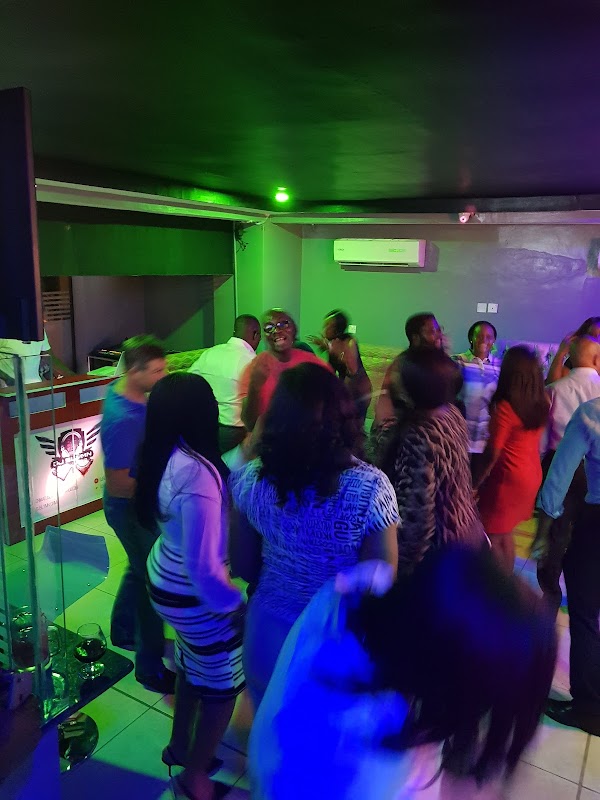 Nine Zero Degrees Restaurant, Lounge, Rooftop Terrace Bar and Grill