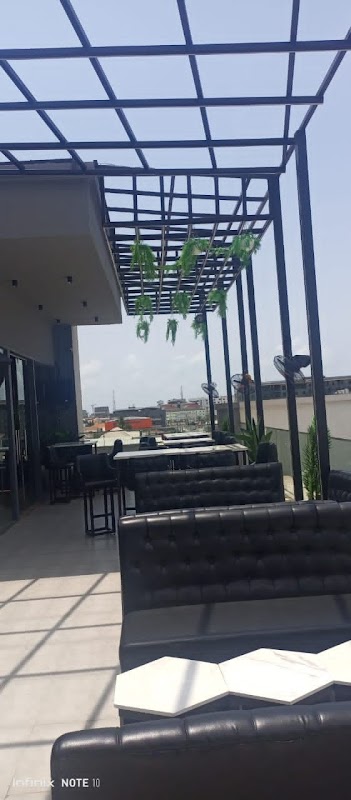 Smoke & Mirrors Lekki