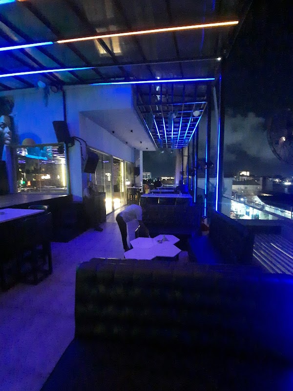 Smoke & Mirrors Lekki