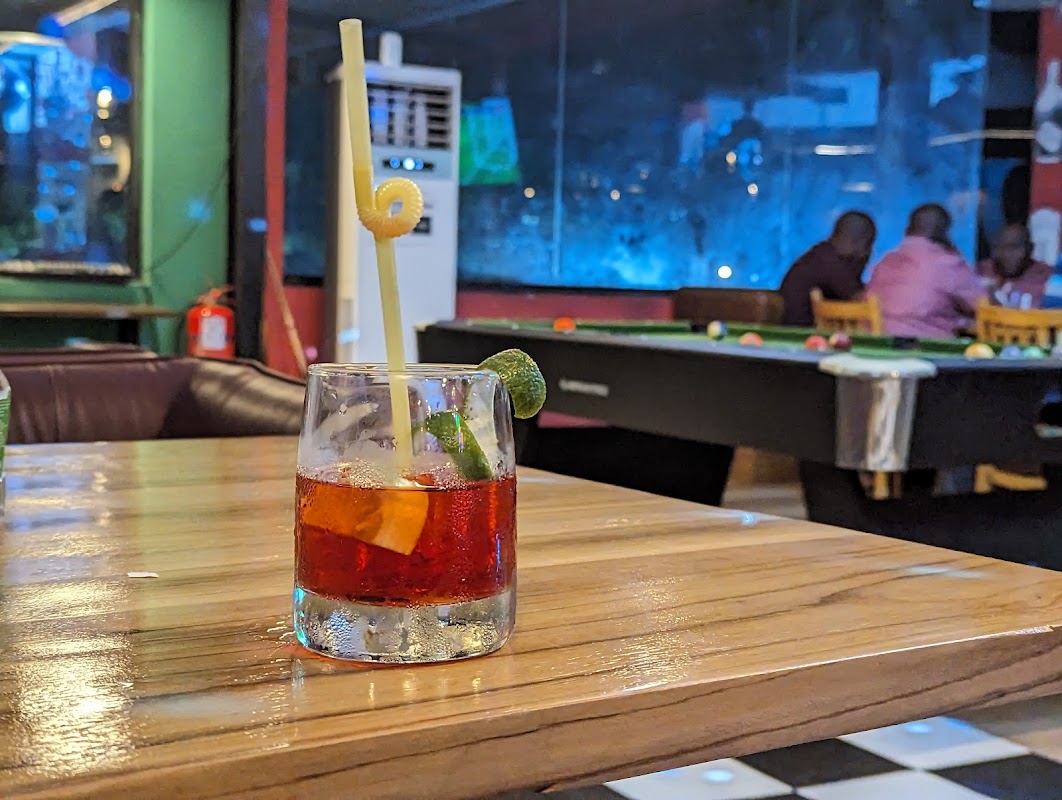 O'SHEY Cafe & Bar