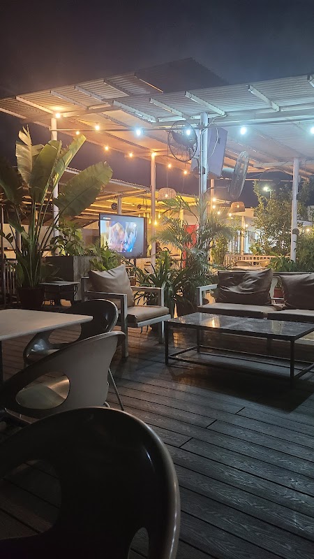 The Lighthouse Bar and Grill