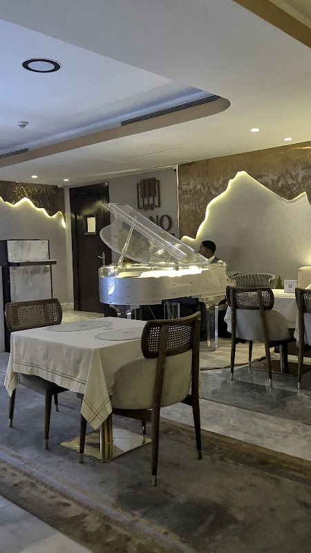 Piano Bistro Restaurant