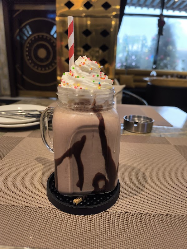 10 Eleven Restaurant & Lounge