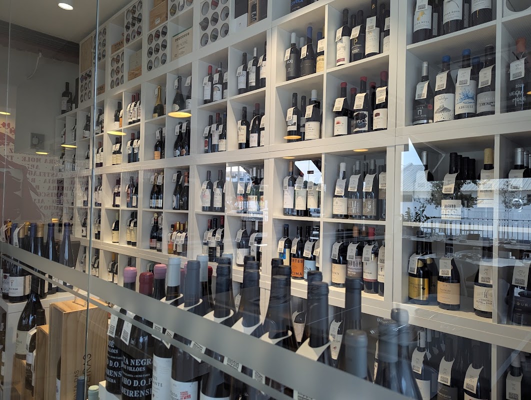 Mosto - Wine Shop & Bar