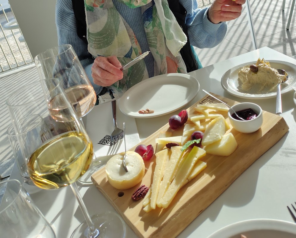 Mosto - Wine Shop & Bar