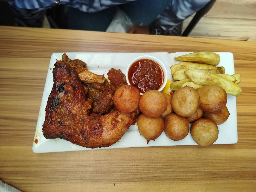 Papiee’s Meatro