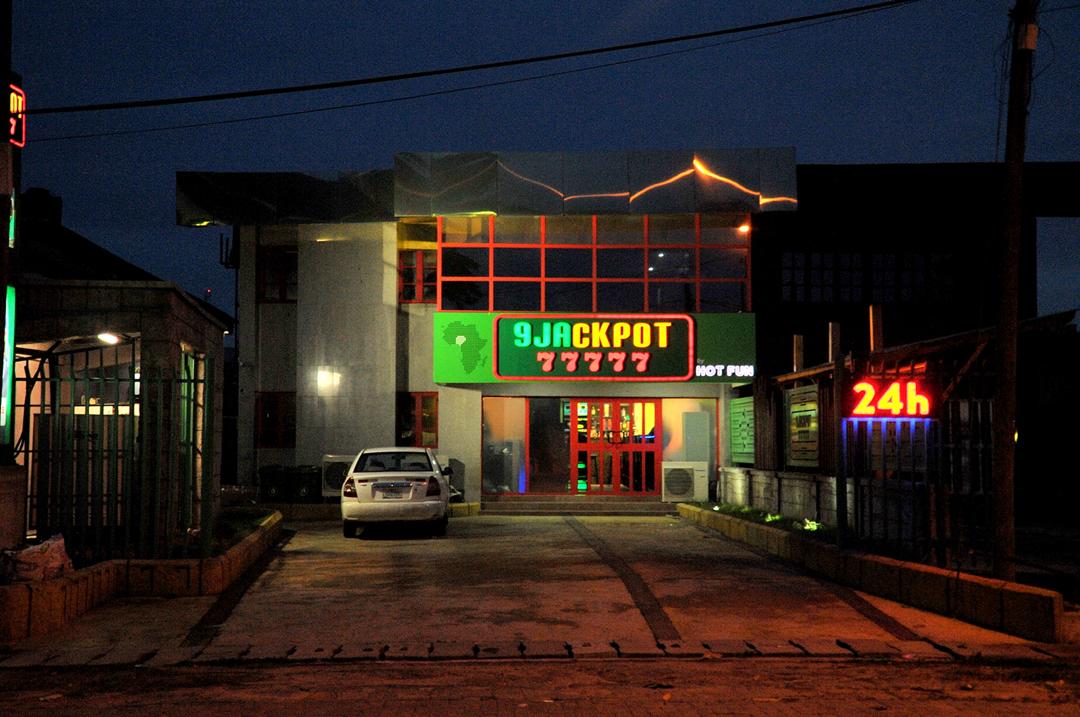 9Jackpot VI Gaming Center