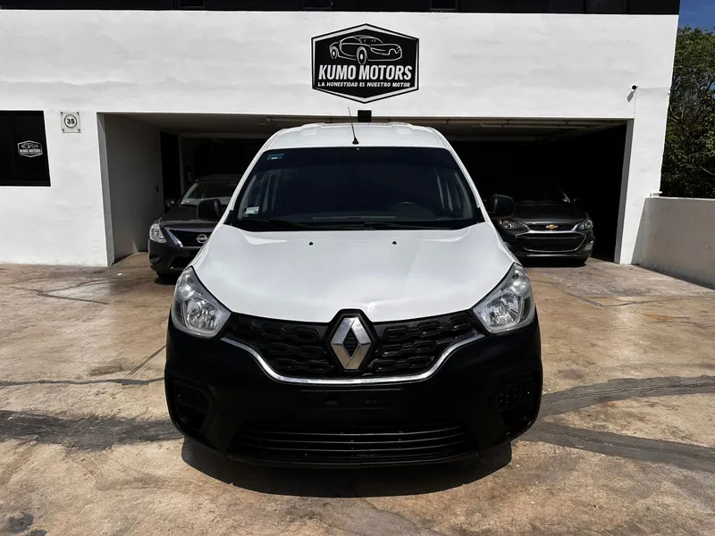 2023 Renault Kangoo INTENS