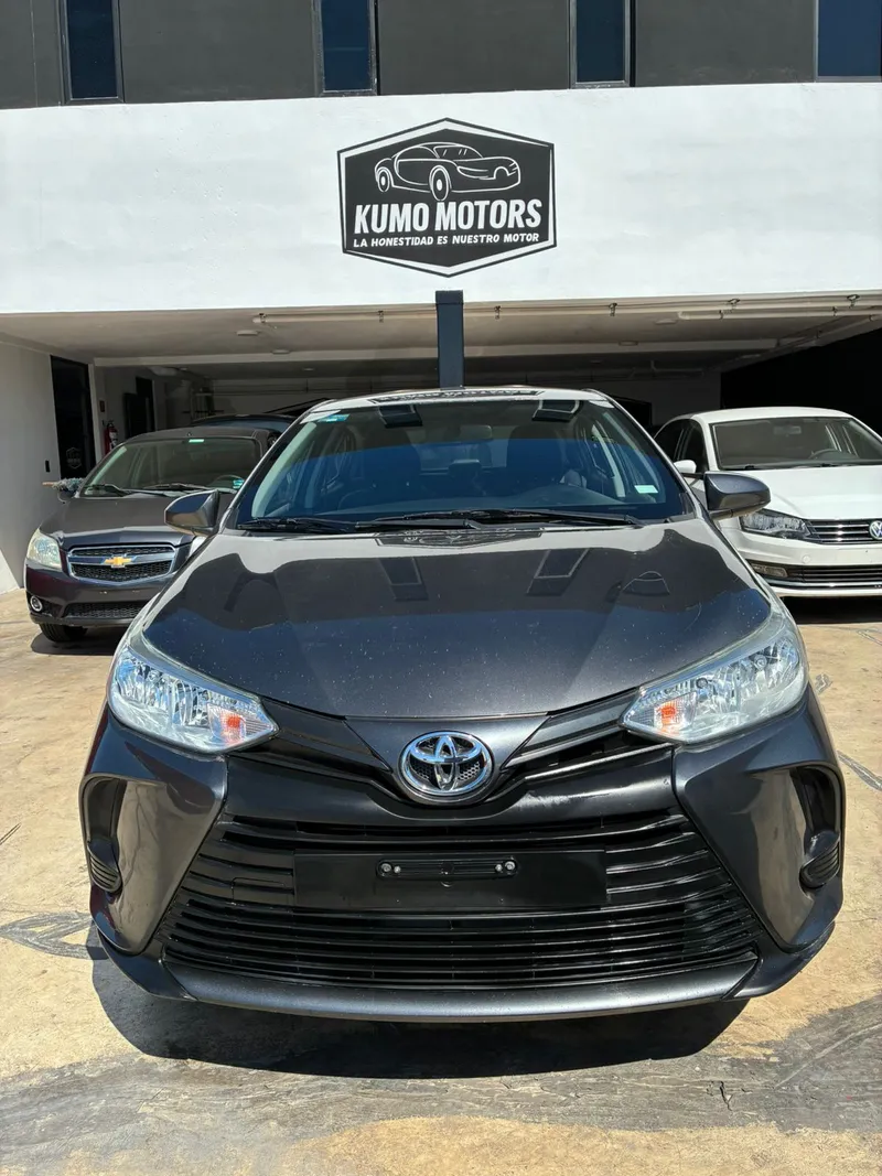 2022 Toyota Yaris CORE 1.5 MOTOR, 4 CIL