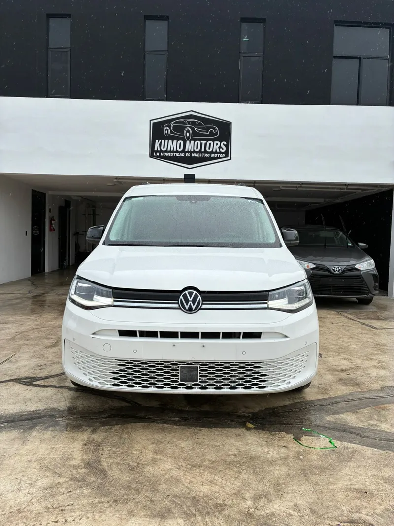 2024 Volkswagen Caddy MAXI VAN 7 PASAJEROS 2L TDI DIESEL
