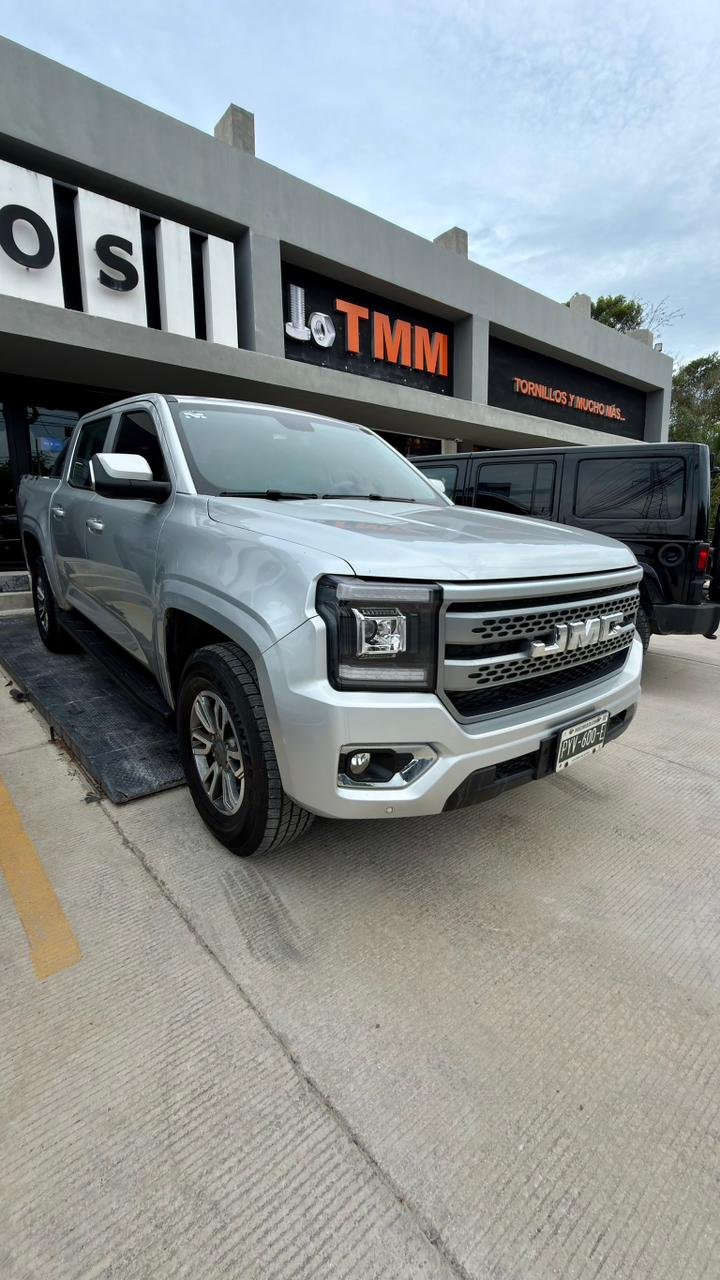 Photo 1 of 3 — 2024 JMC Gran Avenue GL 4 CIL 2.3 L T 4X4