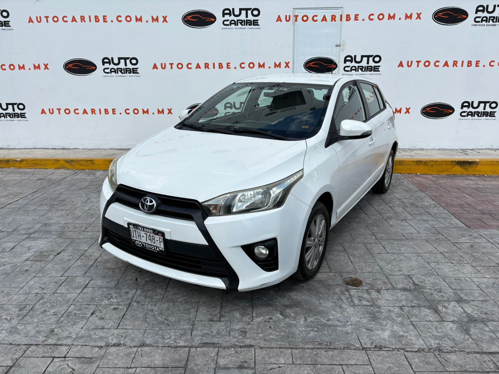 Foto 1 de 3 — 2017 Toyota Yaris S