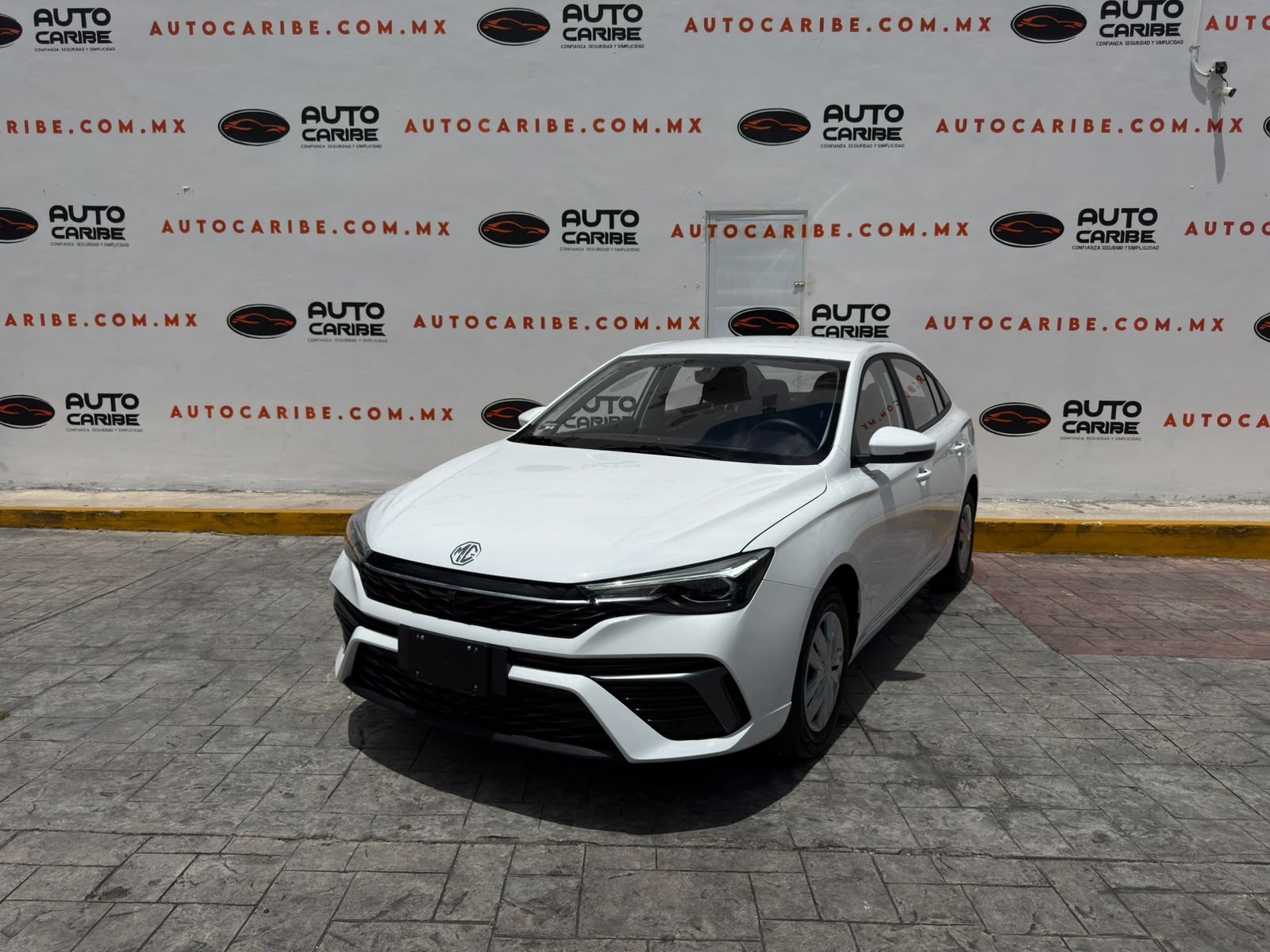 Foto 1 de 3 — 2027 MG MG5 STYLE