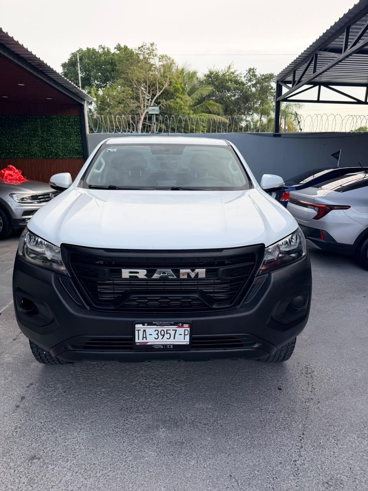 Foto 1 de 3 — 2025 Ram 1200