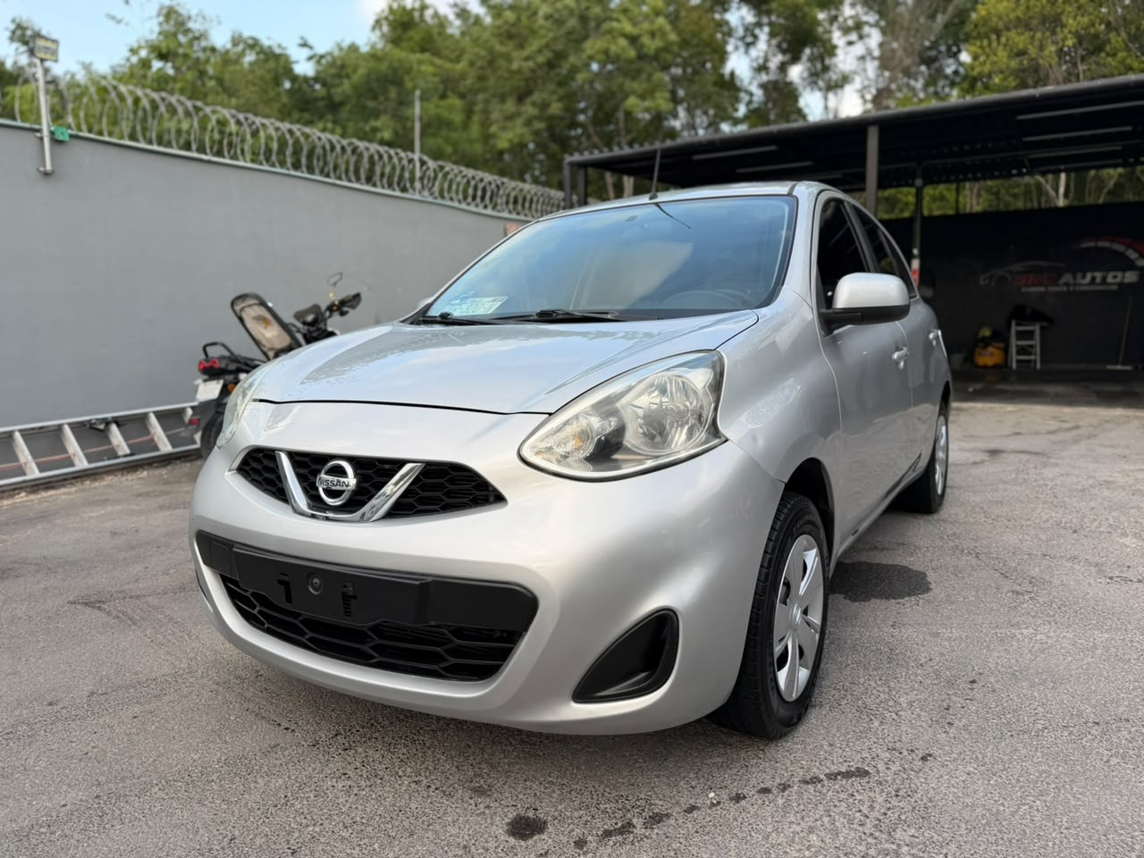 Foto 1 de 3 — 2017 Nissan March