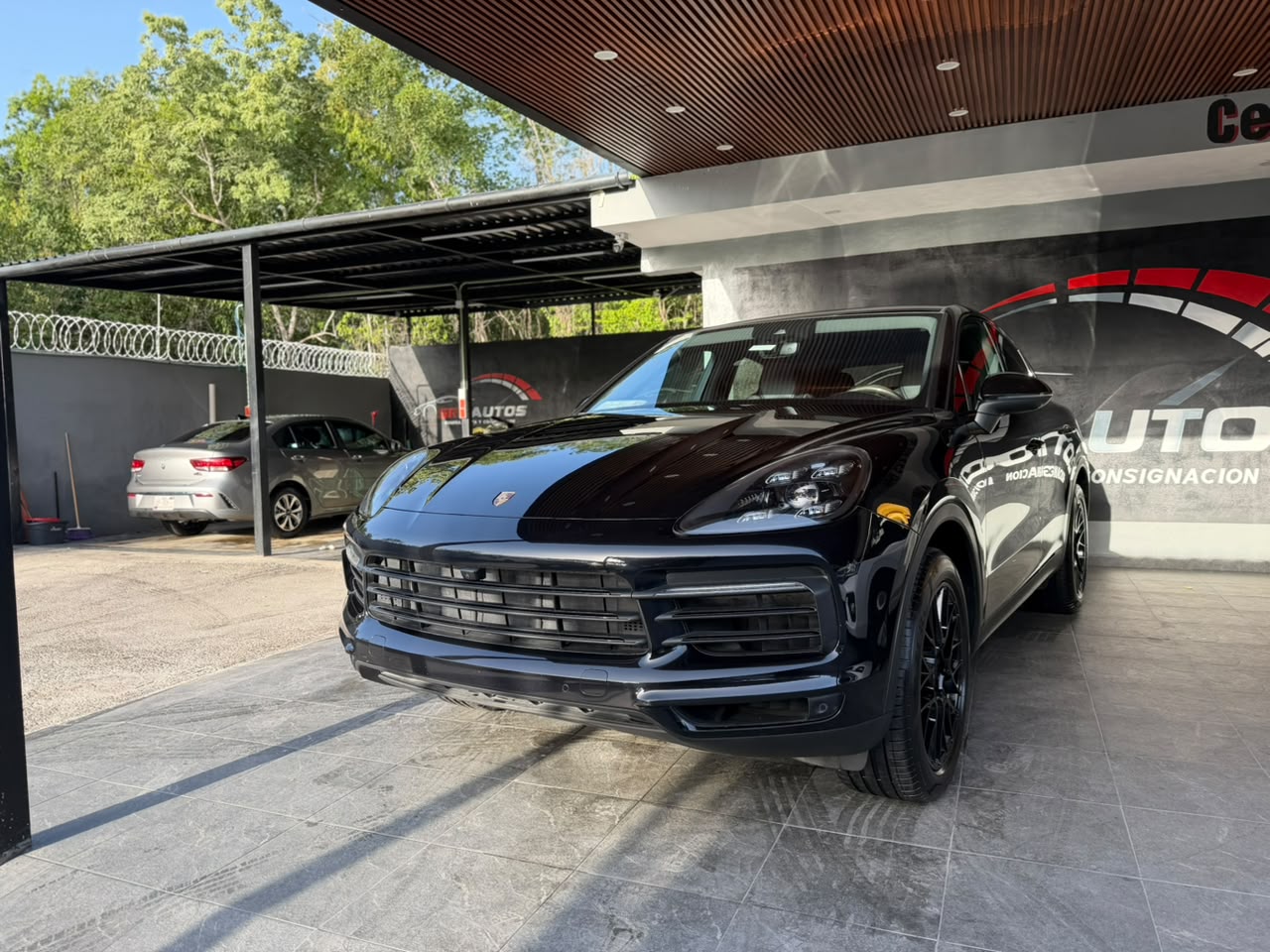 Foto 1 de 3 — 2020 Porsche Cayenne