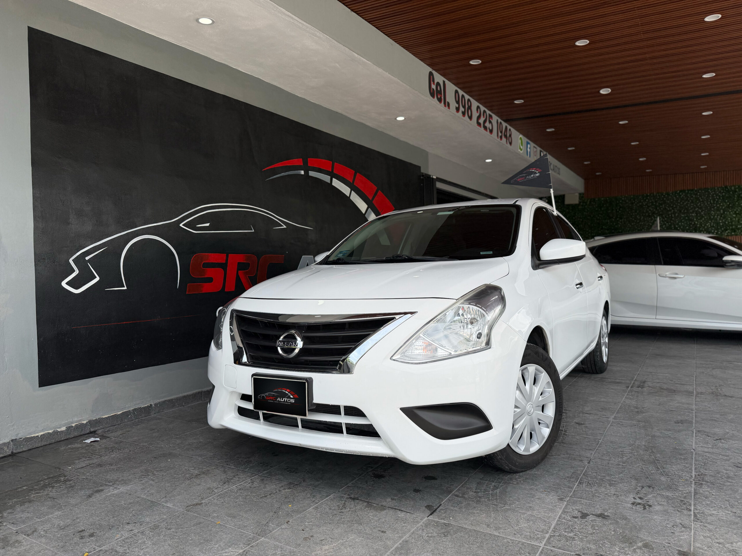 Foto 1 de 3 — 2016 Nissan Versa