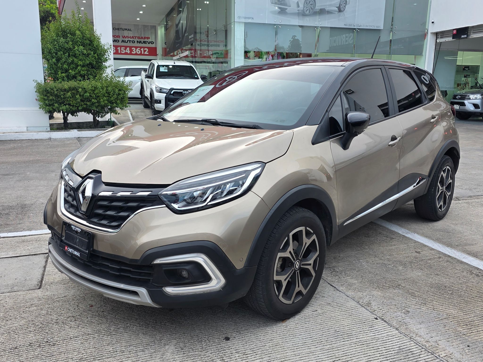 Foto 1 de 3 — 2023 Renault Captur 1.3 Iconic At