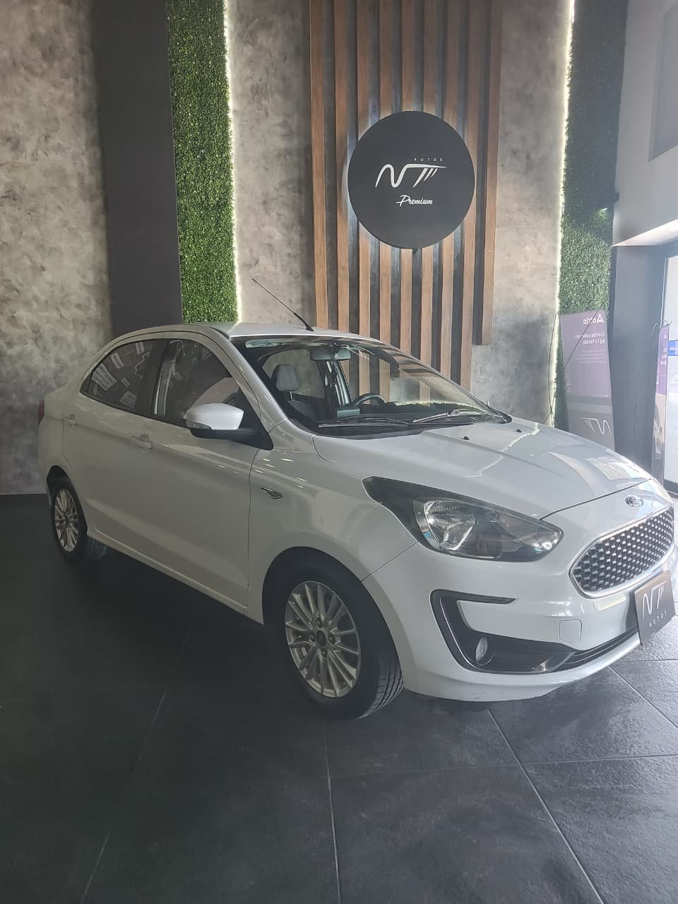 Foto 1 de 3 — 2020 Ford Figo