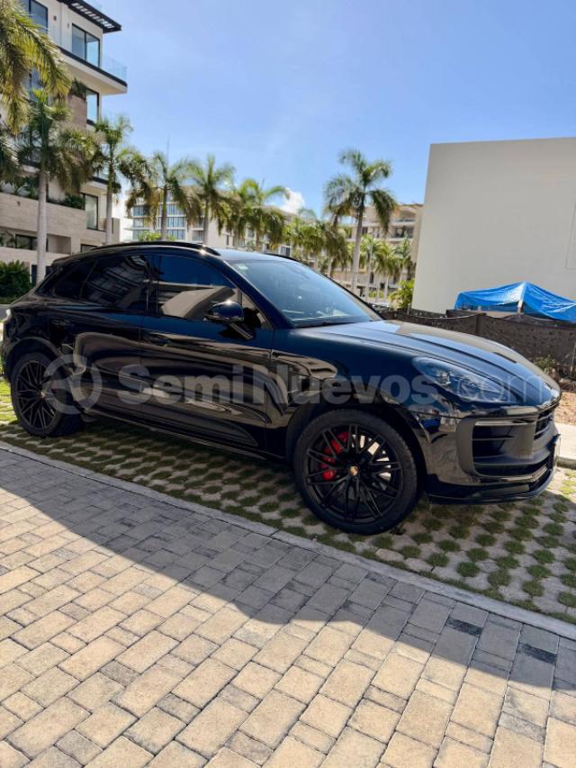 2024 Porsche Macan Turbo Ev At