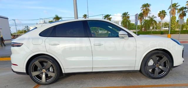 2020 Porsche Cayenne Estándar