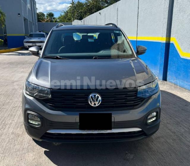 Foto 1 de 3 — 2021 Volkswagen T-Cross Estándar