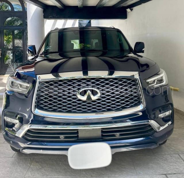 2019 Infiniti QX80 5.6 Sensory 7 Pasajeros At