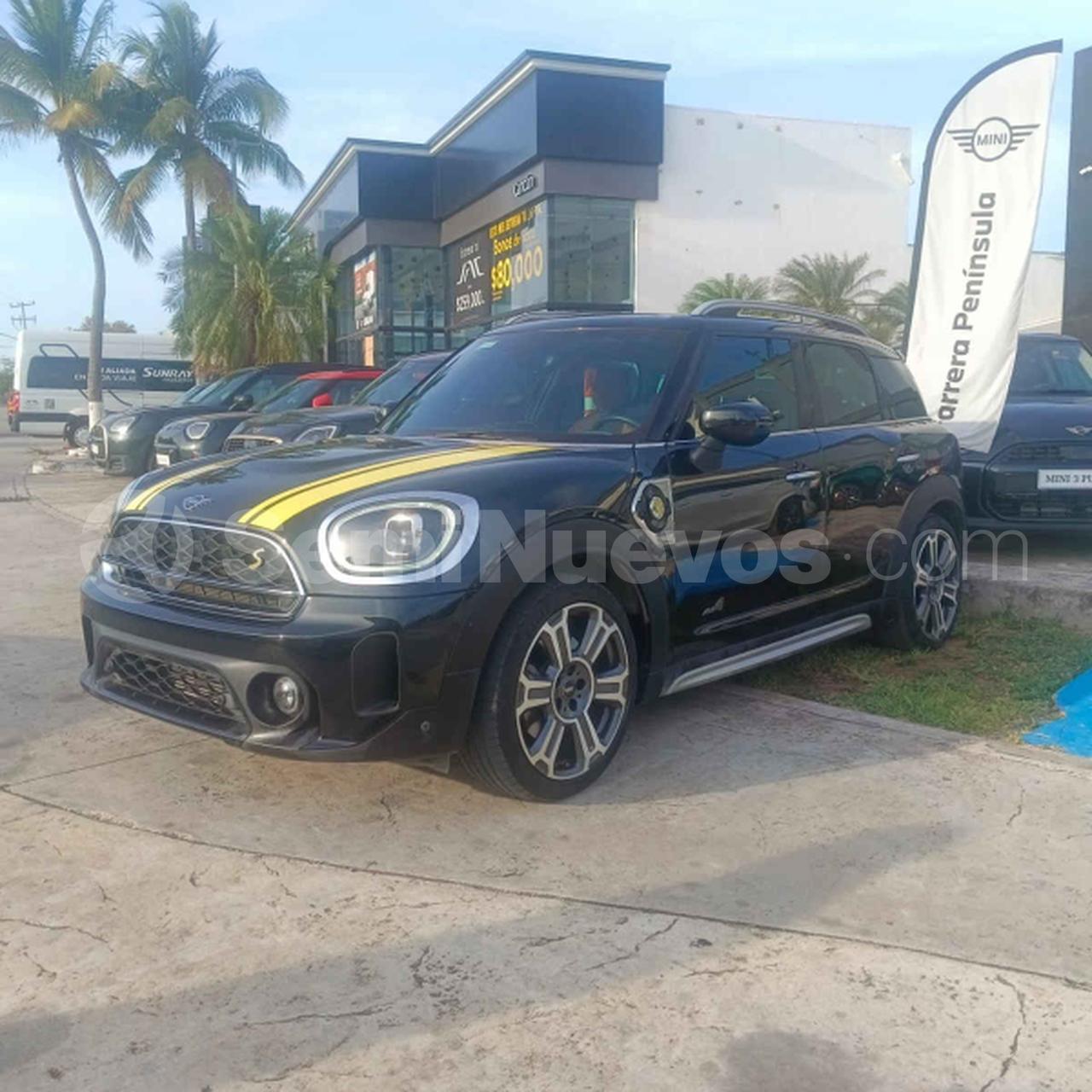 Foto 1 de 3 — 2024 MINI Cooper