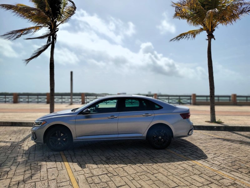 2023 Volkswagen Jetta Sportline Tiptronic