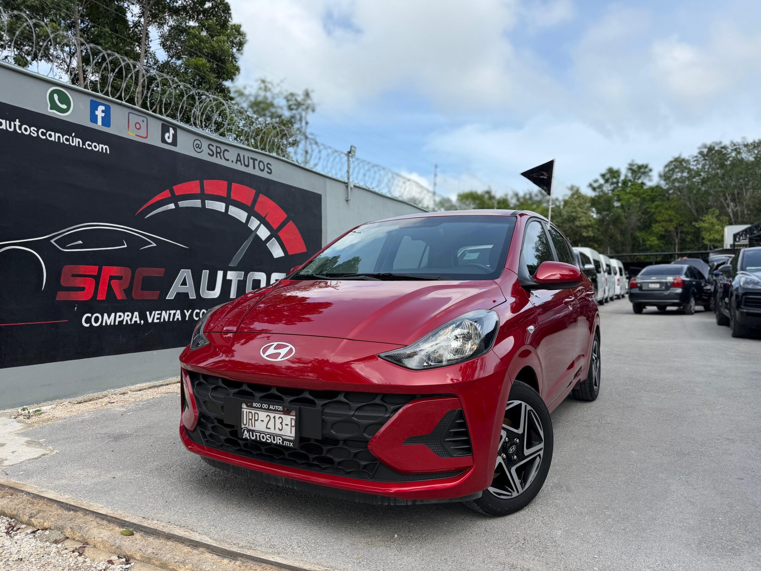 Photo 1 of 2 — 2024 Hyundai Grand i10