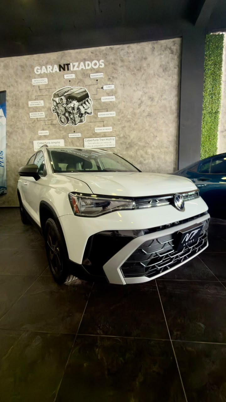 Foto 1 de 1 — 2024 Volkswagen Taos TRENDLINE 1.4L