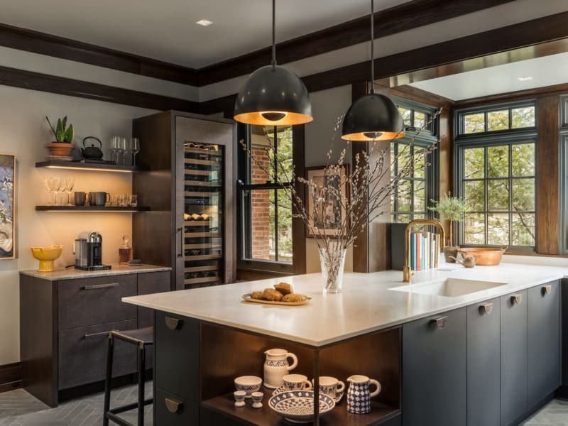 Chicago — Kitchen · Walnut