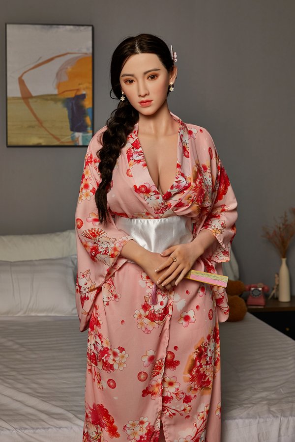 Most Realistic Japanese Geisha Sex Doll Kamari 165cm