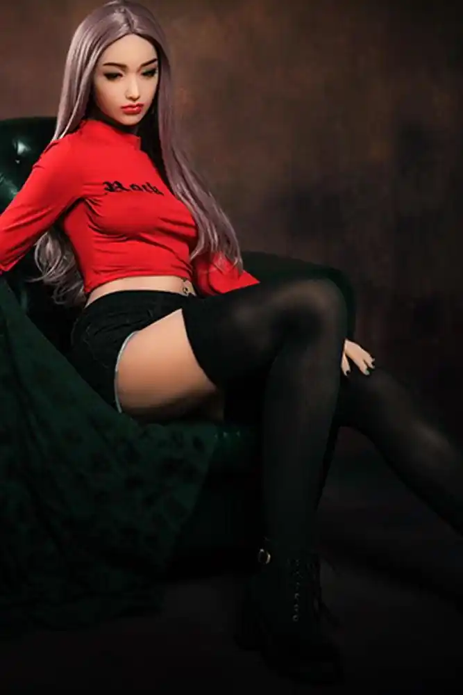 HR Doll | 5ft 2/158cm - Eva